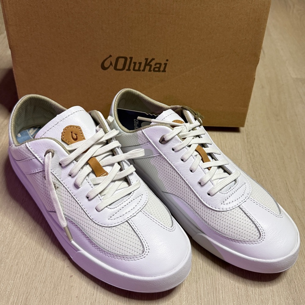 OLUKAI Women’s Kilea Sneaker - Size 39 - NEW in Box